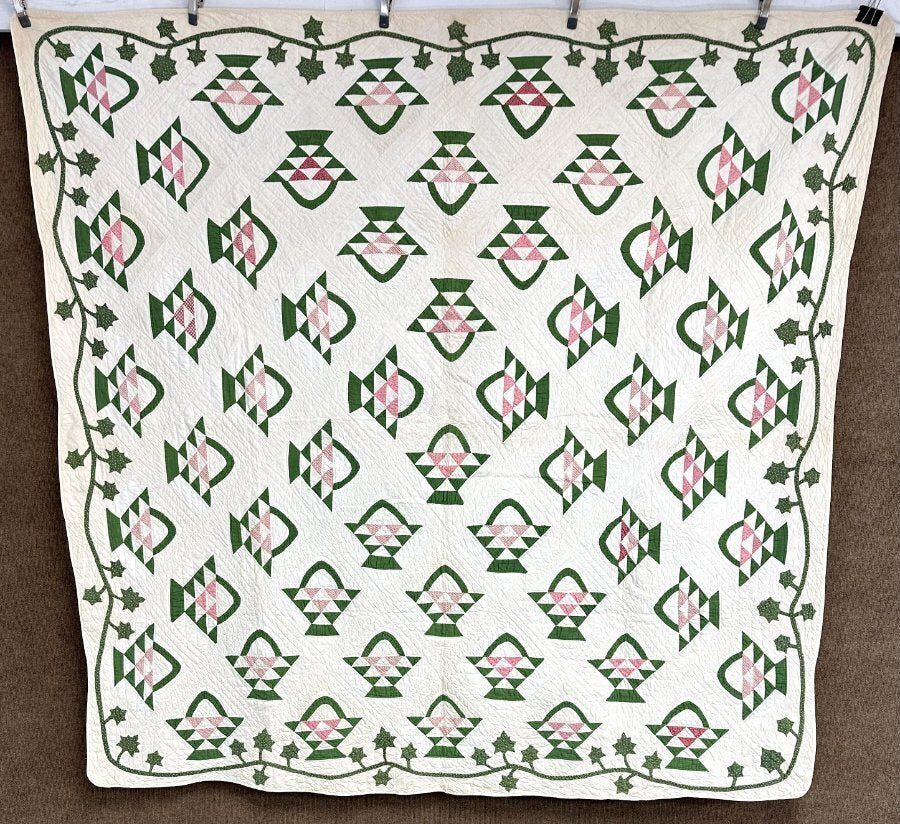 Graphic! c 1890-1900 PA Basket QUILT Antique   Vining Border