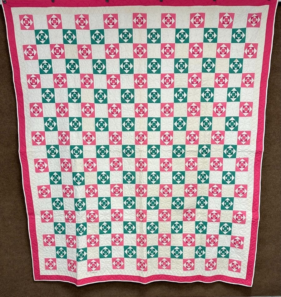 PINK & GREEN c 1930s Small Scale Squares QUILT Vintage SUPER LARGE Crisp