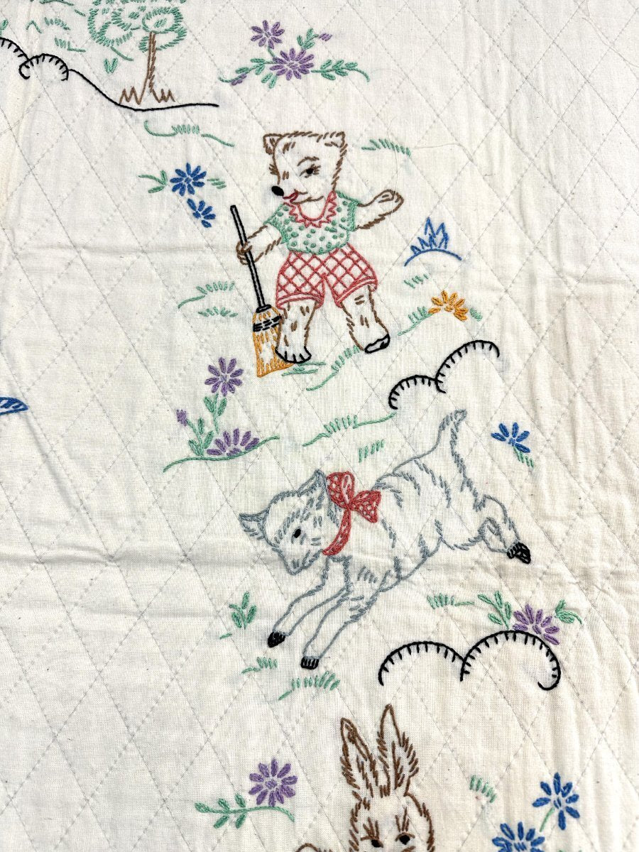 Darling! PA 1930s Embroidered CRIB Quilt Vintage Never Used!