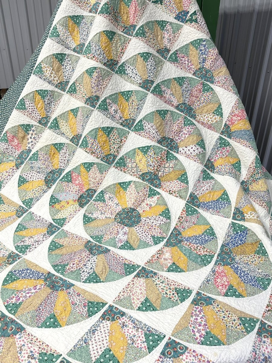 A Pair c 1930s Sunflower QUILT s Vintage Feedsacks Nice!