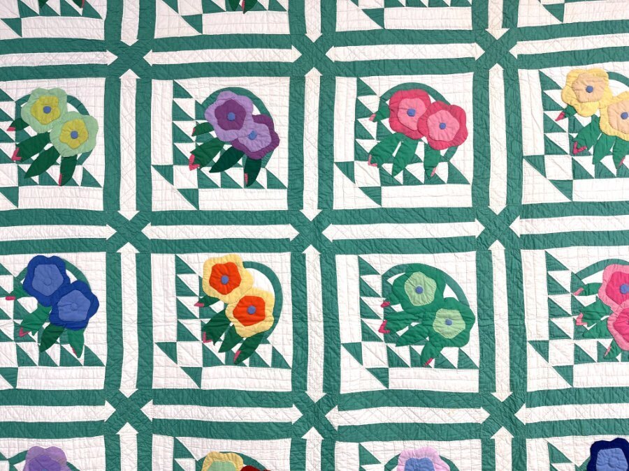 Beautiful! c 1930s Flower Baskets QUILT Vintage Garden Maze