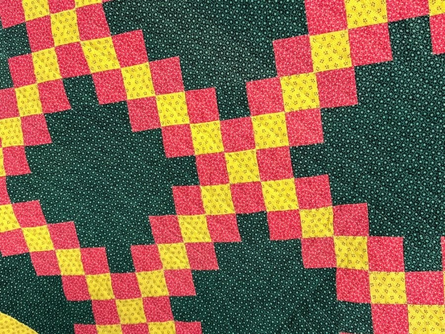 Vibrant c 1890s PA Irish Chain QUILT Antique Crisp Beautiful!