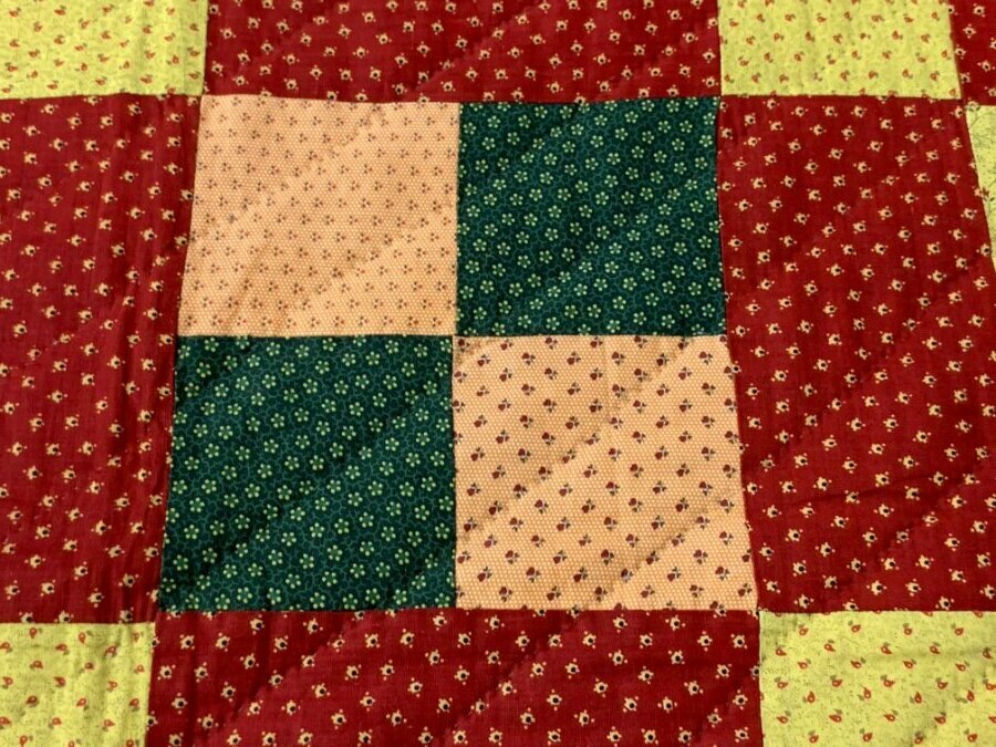 CRISP Nice! PA c 1890-1900 Four Patch QUILT Antique Lancaster Co