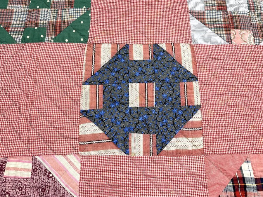 Farmhouse PA c 1900 Monkey Wrench QUILT Antique Crisp!