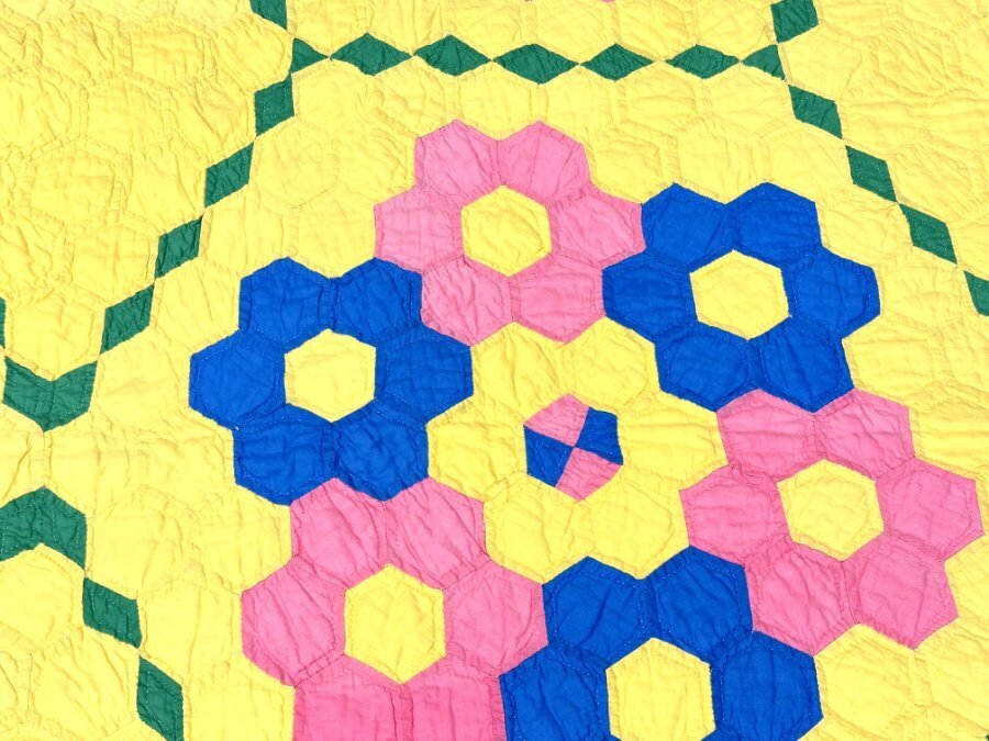 Beautiful! c 1920-30s Flower Garden QUILT Vintage Stunning Design!