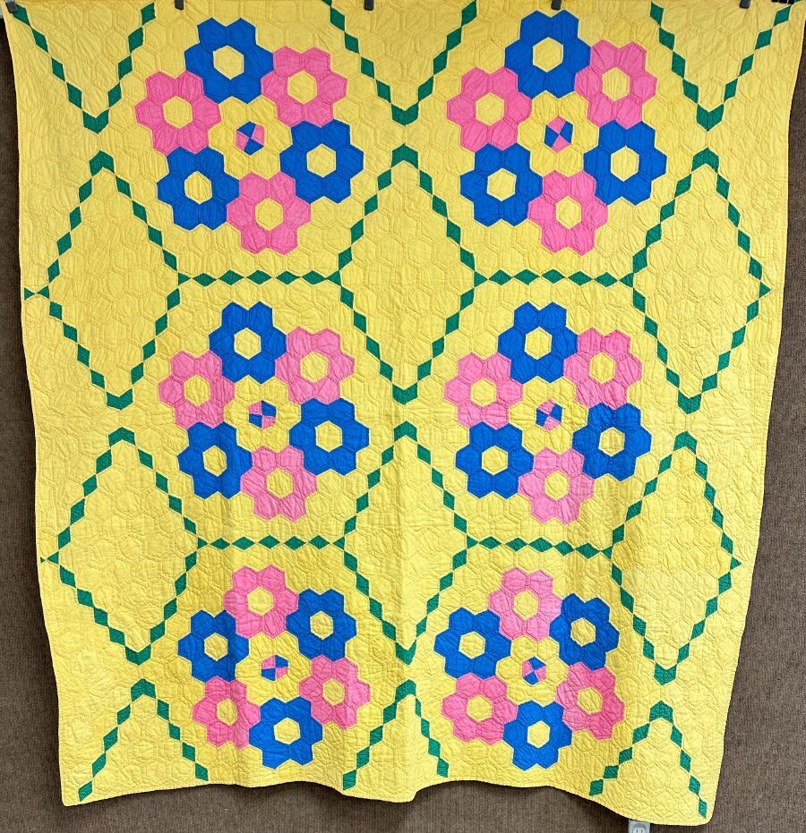Beautiful! c 1920-30s Flower Garden QUILT Vintage Stunning Design!