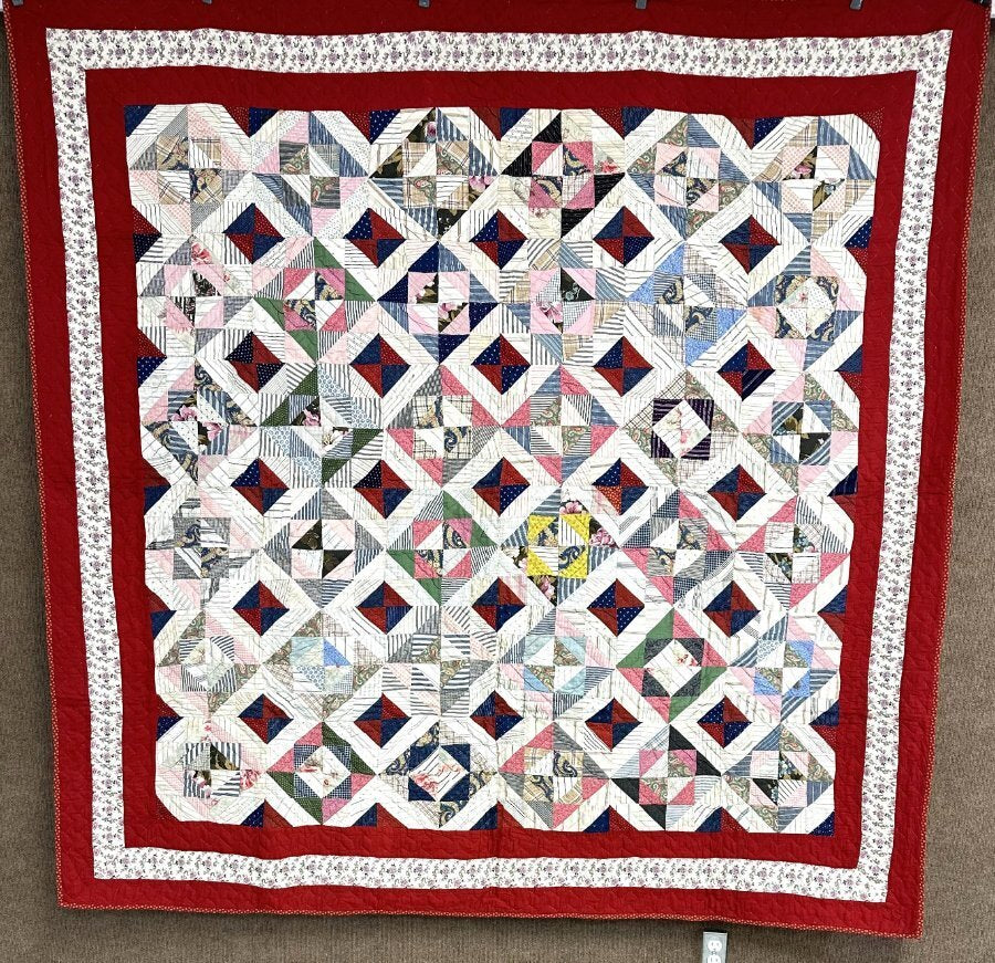 AMAZING GRAPHICS! c 1890s PA Squares Hourglass QUILT Antique Crisp