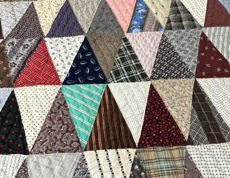 American Treasure! c 1870s Triangle Charm Style QUILT Antique Collector's Choice
