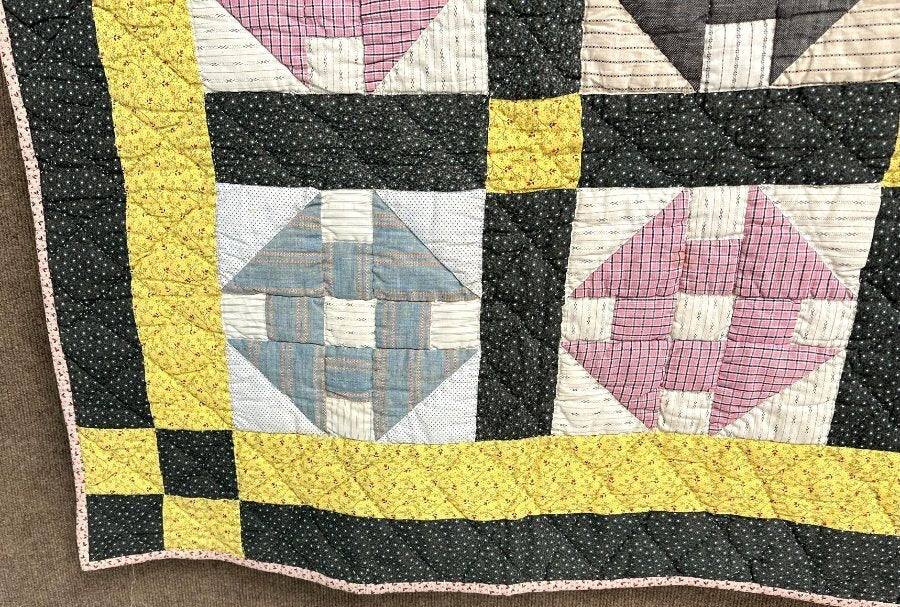Farmhouse PA c 1900-20 Hole in the Barn Door   QUILT Antique