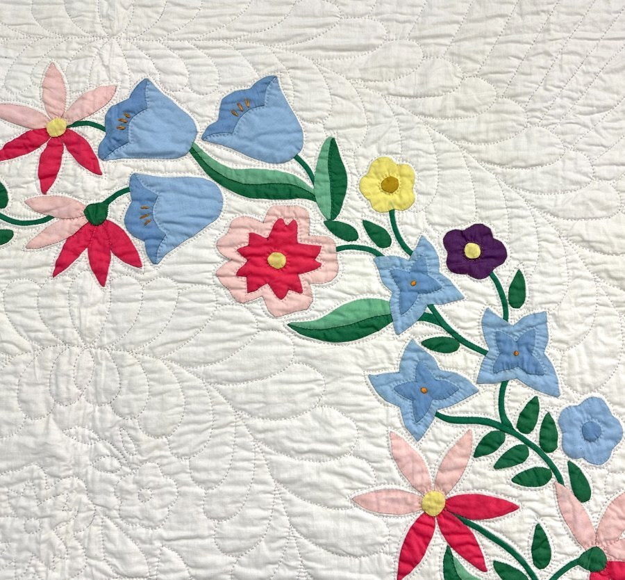 Beautiful! c 1930-40s Floral APPLIQUE Quilt Vintage Never Used!