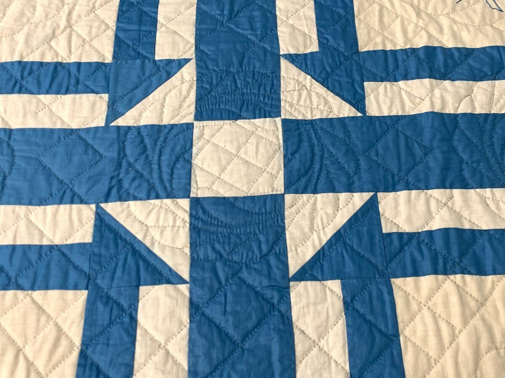 Farmhouse Blue! c 1930s Embroidered Rose Churn Dash QUILT Vintage Crisp Never Us