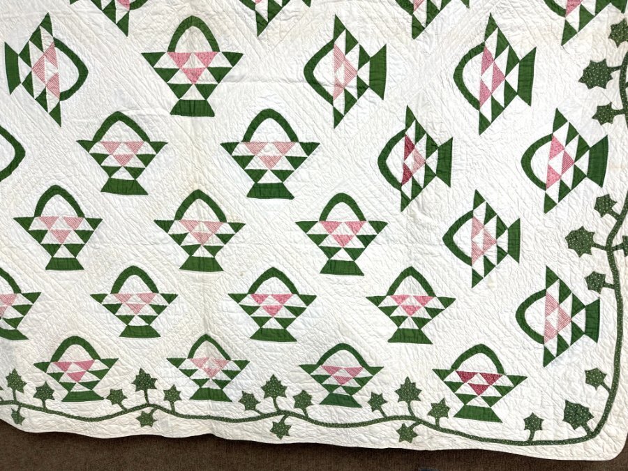 Graphic! c 1890-1900 PA Basket QUILT Antique   Vining Border